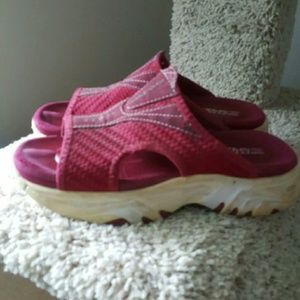 Sketchers Wedge Sandals Size 7 to 7 1/2